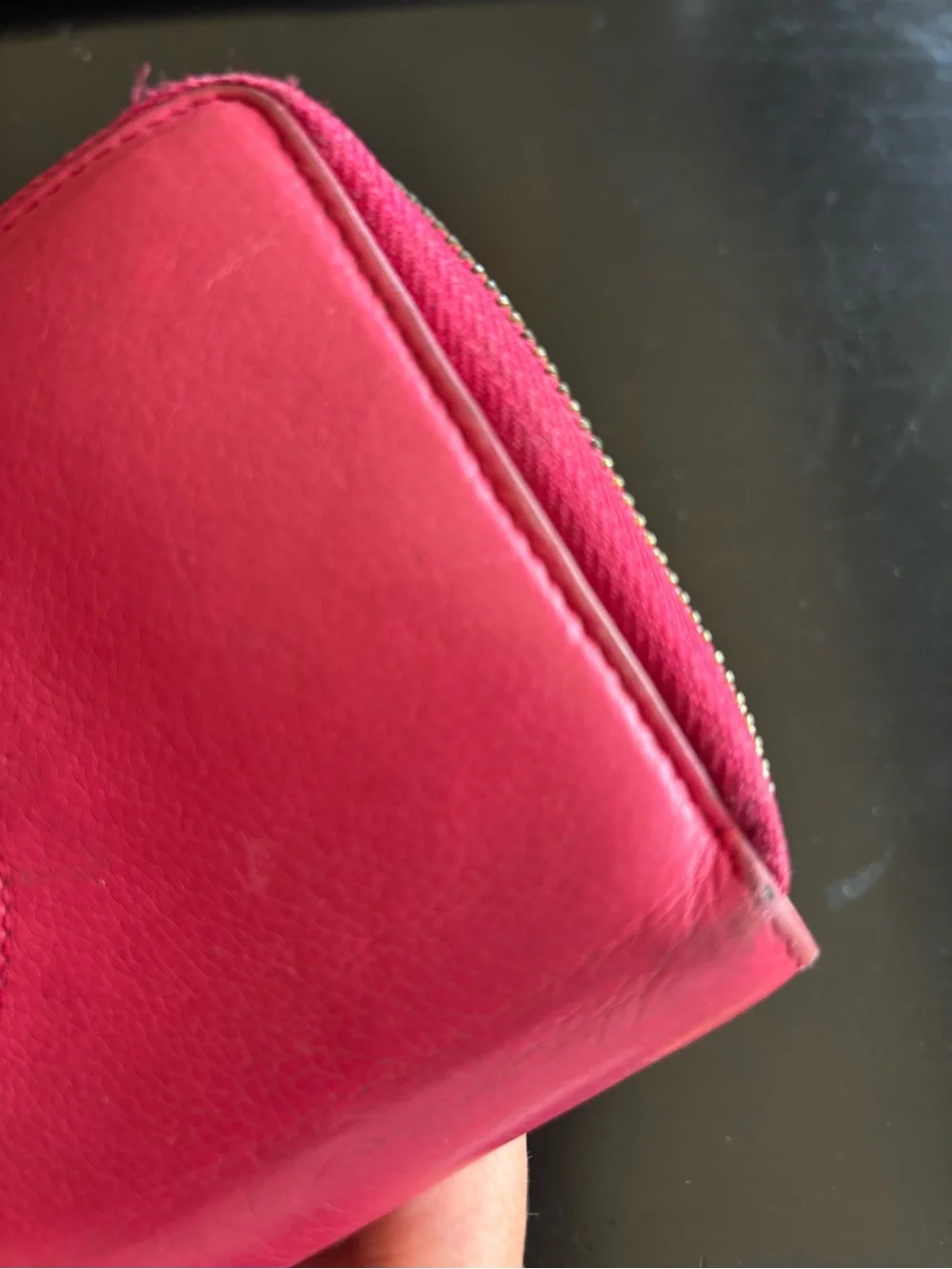 Gucci Pink Leather Zip-Around Wallet with Tassel - Picture 9 of 10